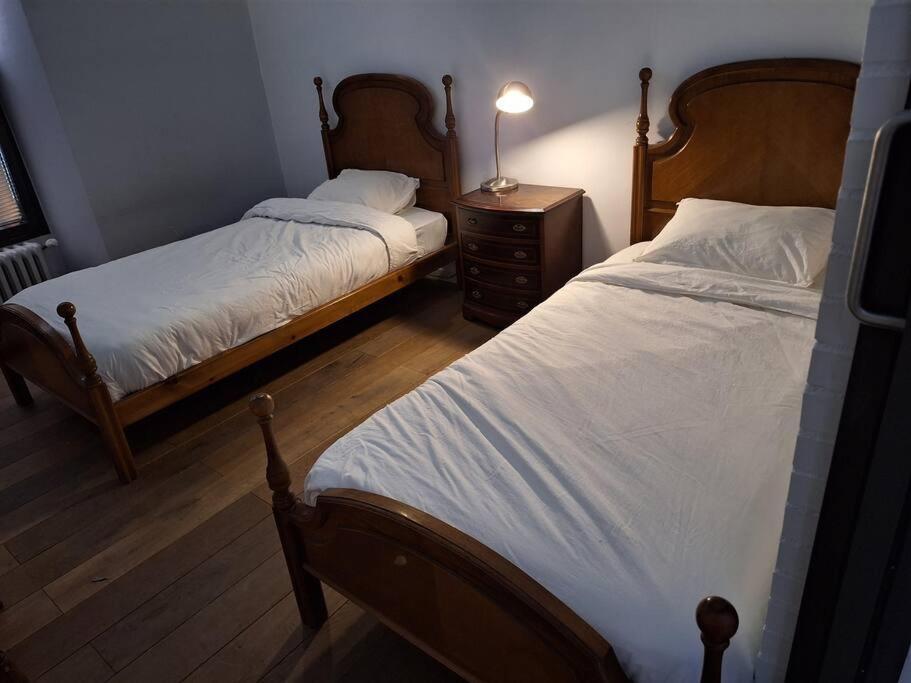 세고비아 Casa Bajo El Acueducto Con Plaza De Garaje 빌라 외부 사진