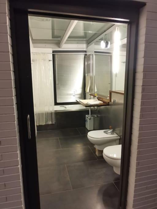 세고비아 Casa Bajo El Acueducto Con Plaza De Garaje 빌라 외부 사진